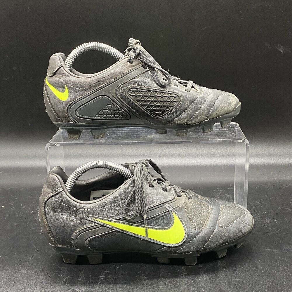 Nike CTR 360 2011 Rare 429538-070 Youth Size 2.5Y Soccer Cleats Shoes GUC